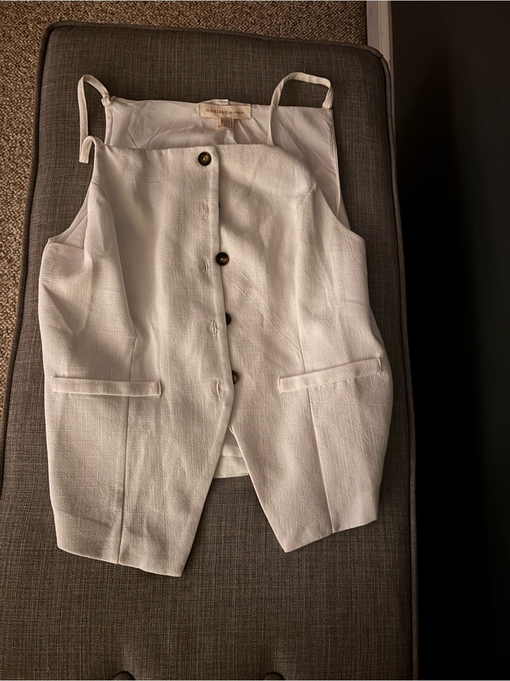 Monteau White Textured Button-Front Sleeveless Tank